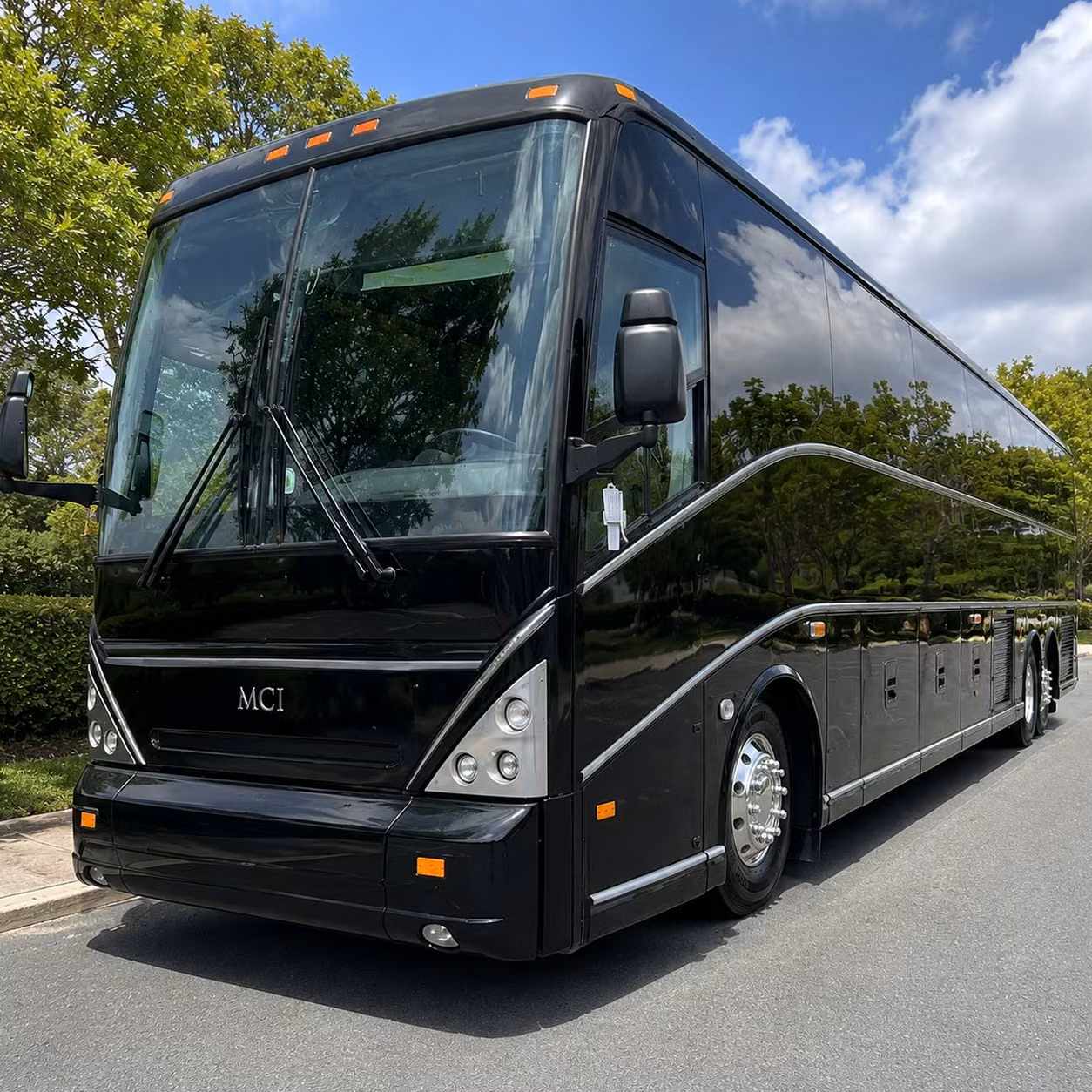 sandy springs wedding guest shuttles that keep your big day on track